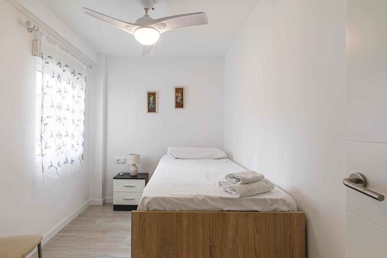 Luminoso Y Acogedor Apartamento Con Ac Alicante Bagian luar foto